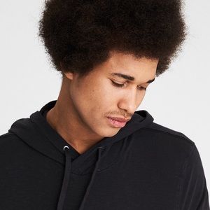 Meet your Posher, Derrick